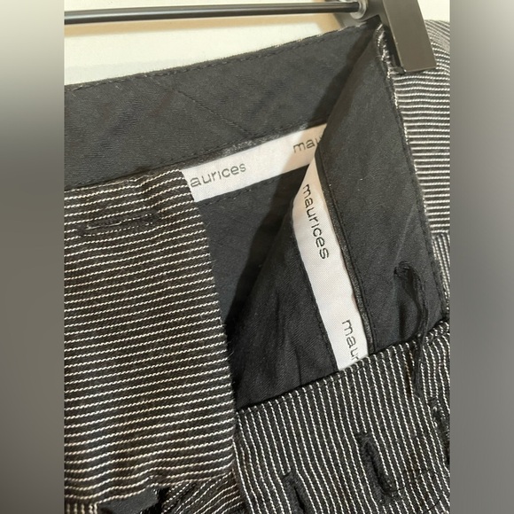 Maurice’s Gray Pinstripe Dress Pants Low Rise Boot Cut Juniors Size 5/6 Long Y2K - Picture 5 of 12